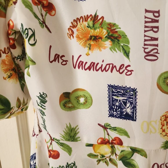 shirt dress with floral and graphic prints. Button-up front.pit To pit 19" - Picture 5 of 8